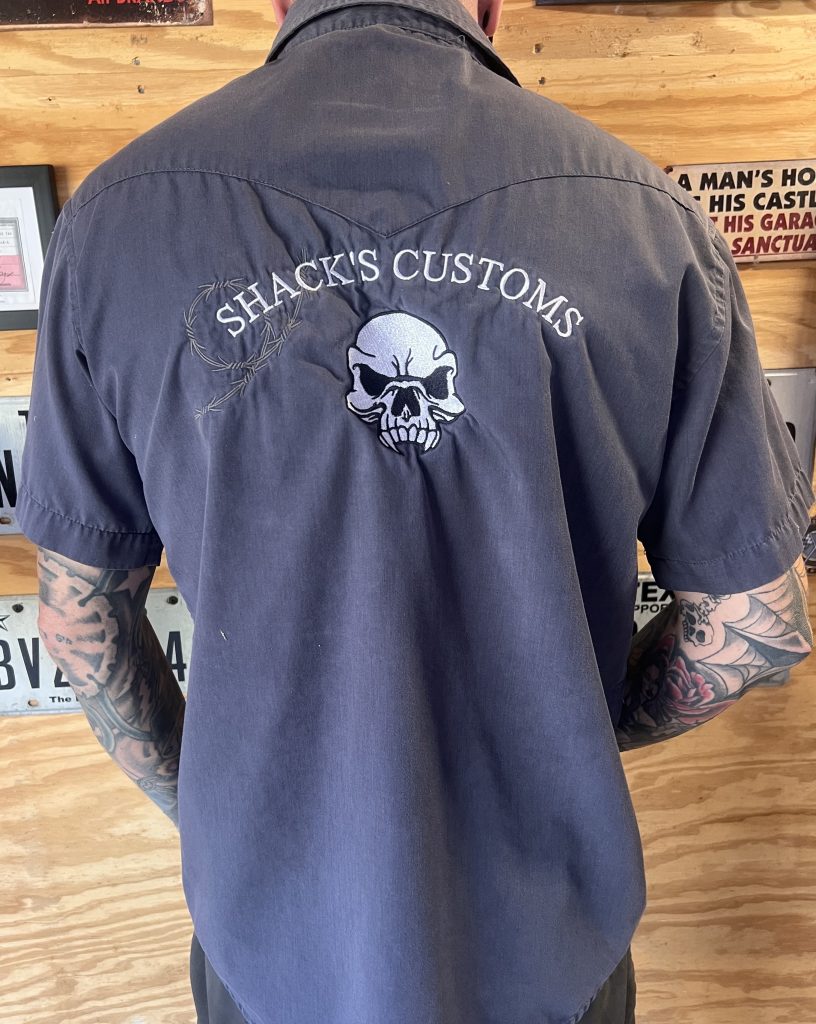 BUTTON UP SHORT SLEEVE